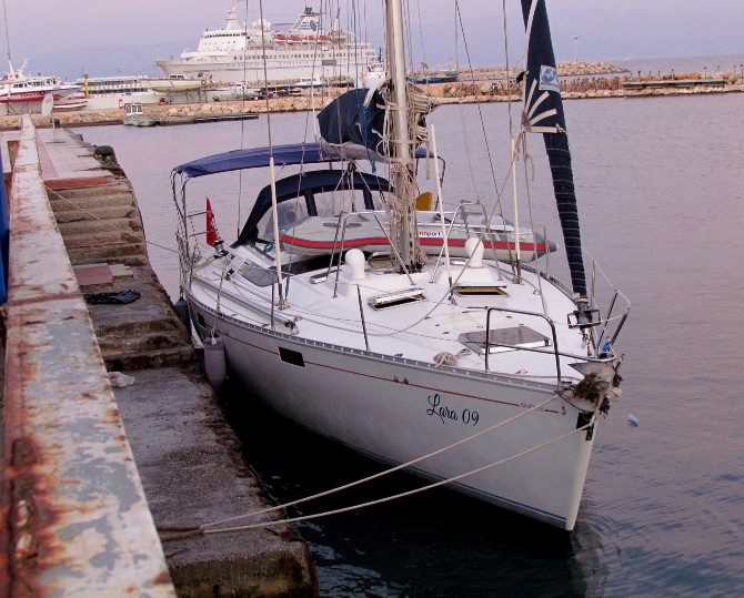 Çeşme’den İtalya’ya kaçmaya çalışan sığınmacılar yakalandı