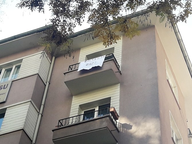 Mühürlenen ÇHD binasına giren 4 dernek üyesi gözaltına alındı