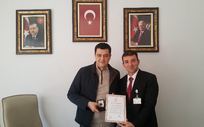 AK Parti Tire İlçe Teşkilatından kan bağışı