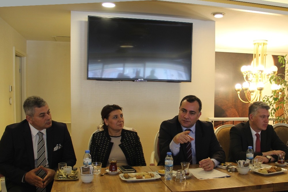 Başkan Taşdelen, Bahçeli esnafıyla buluştu