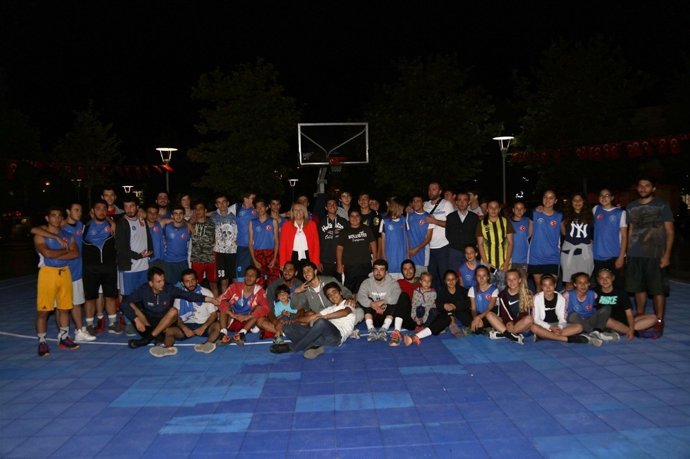 Urla Sokak Basketbolu Turnuvası sonuçlandı