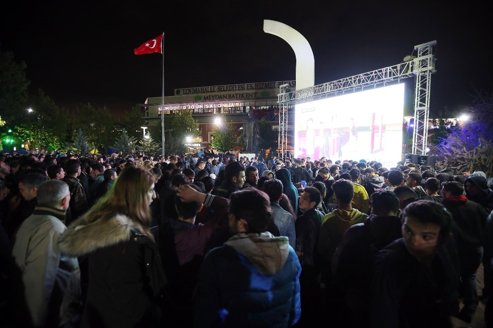Şampiyonluk heyecanı Yenimahalle’de yaşandı