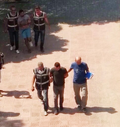 Şehit babasını dolandırmaya çalışan şahıslar suçüstü yakalandı