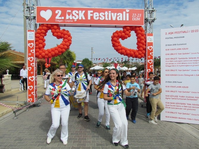 2. Dalyan Aşk Festivalinde barışa ve sevgiye çağrı