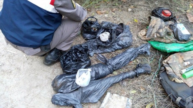Jandarma PKK’nın İzmir’deki sığınaklarını dağıttı