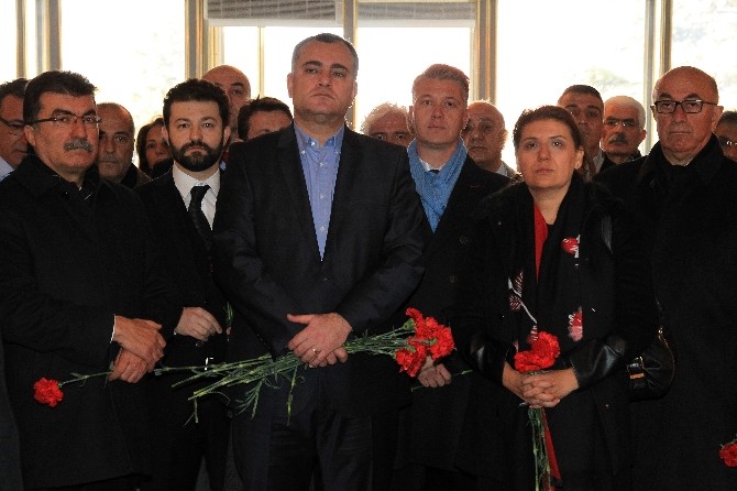 Çankaya Belediye Başkanı Alper Taşdelen, Rusya Büyükelçiliğine taziye ziyaretinde bulundu