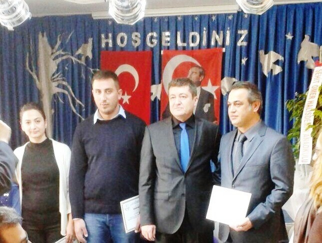 Meliha ve Doğan Akad İlkokulunda Z-Kütüphane modeli