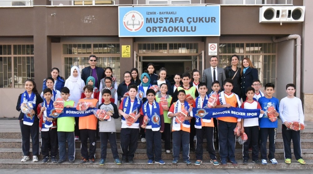 Çocukların spor aşkına Bornova Beckerspor desteği