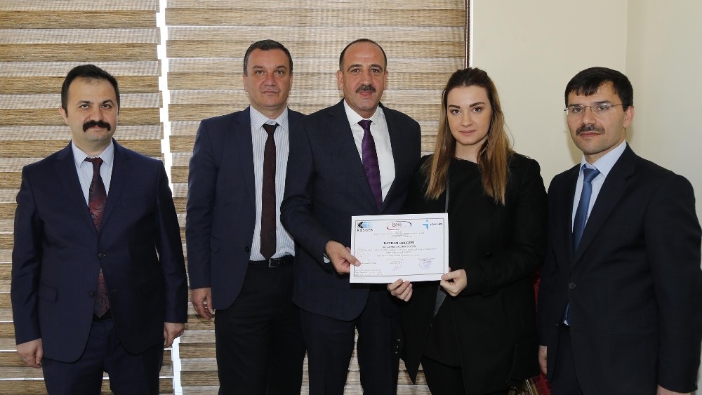 Başkan Duruay 50 yeni girişimciye sertifikalarını verdi
