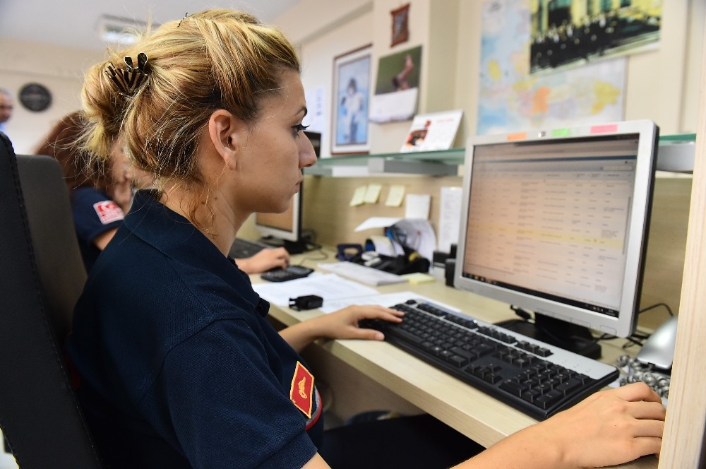 İzmir İtfaiyesi’nden sanayicilere ’tek tuş’ kolaylığı