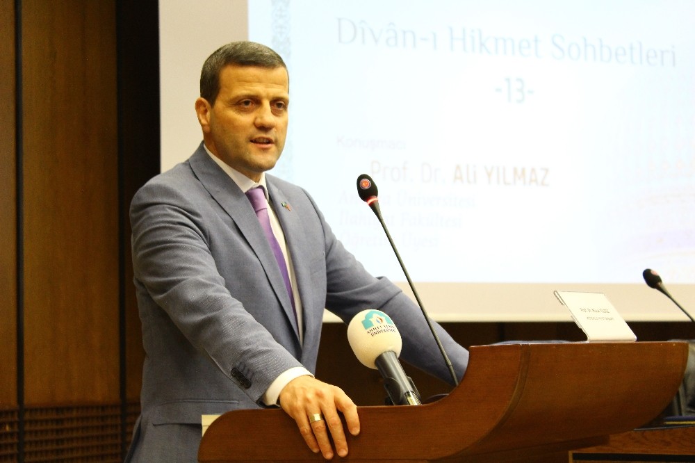 Divan-ı Hikmet sohbetleri TİKA’da gerçekleştirildi