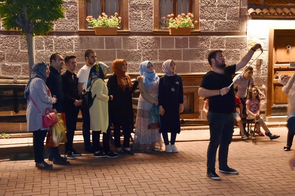 En güzel fotoğraflar Hamamönü’nde çekildi