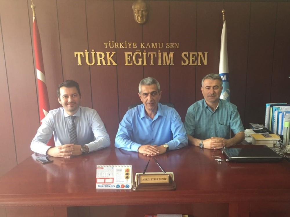 Milli eğitim müdürü ve iki öğretmene puanlamadan hapis cezası