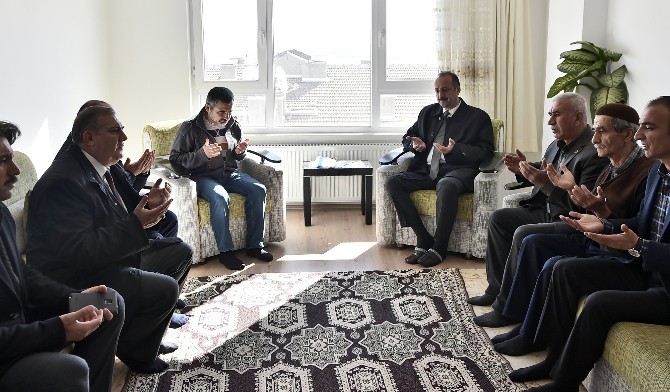 Mamak Belediye Başkanı Akgül, şehit ve gazi ailelerini ziyaret etti