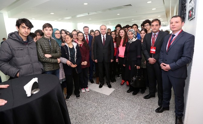 Bakan Özlü: