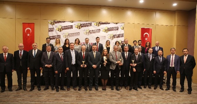 KARŞIYAKA BELEDİYE BAŞKANI ''EN BAŞARILI BELEDİYE BAŞKANI''SEÇİLDİ