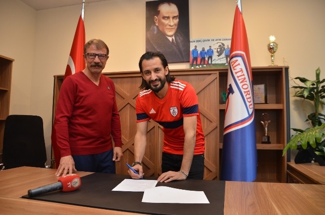 Hasan Kabze, Altınordu’ya imzayı attı