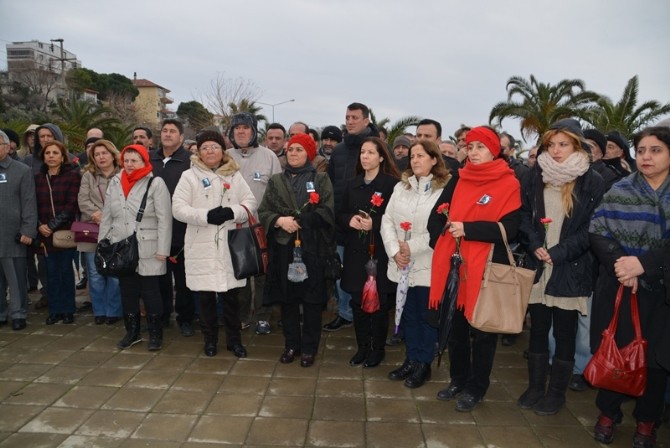 Uğur Mumcu vefatının 24. yılında Aliağa’da anıldı