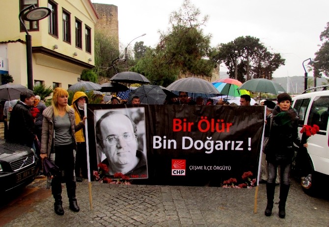 Uğur Mumcu Çeşme’de de anıldı