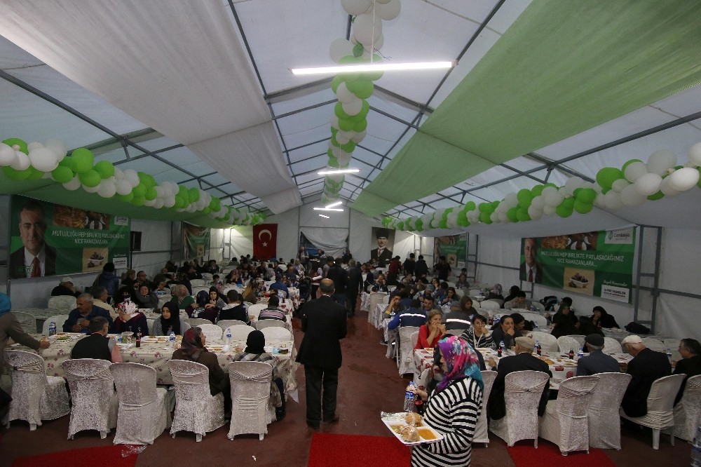 Çankaya Belediyesi Ramazan’da 152 bin kişiyi iftar sofrasında ağırladı