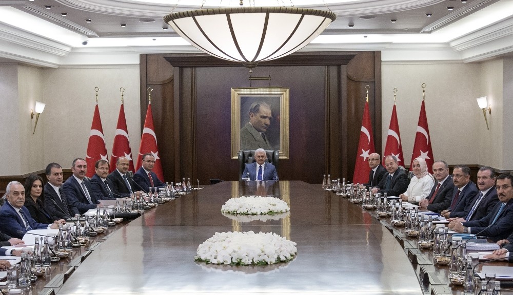 Kabineye katılan yeni isimlerle ilk Bakanlar Kurulu toplantısı