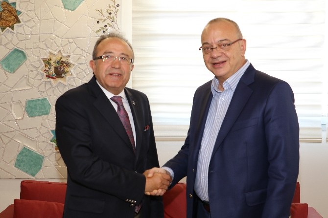 Mustafa Genç görevine başladı