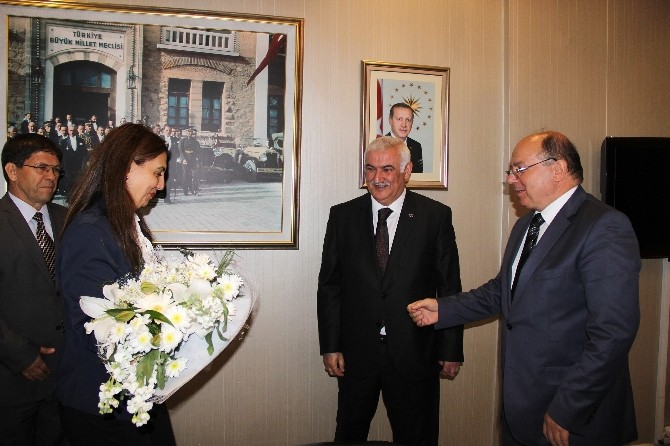 176. yılda 176. Müşteriye hediye
