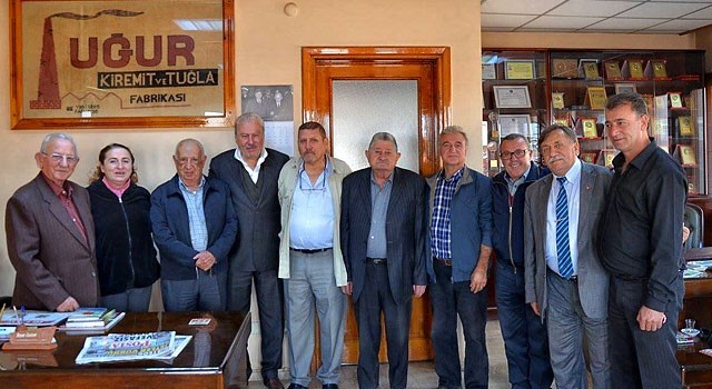 Sanat Dostları’ndan eski eski Başkan Okay’a taziye ziyareti