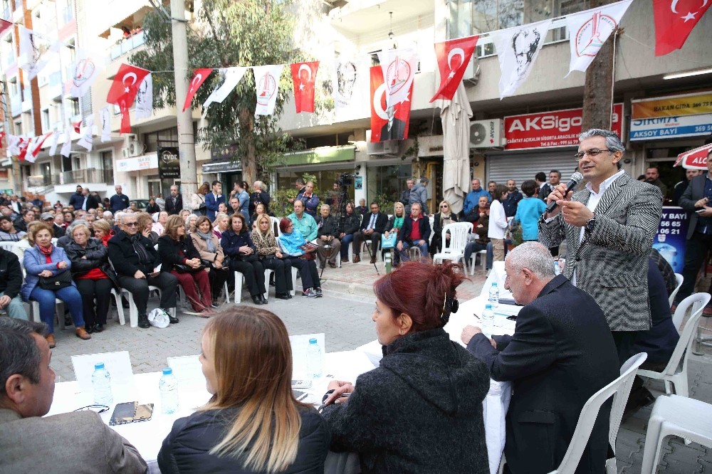 Karşıyaka Belediye Başkanı halkla buluştu
