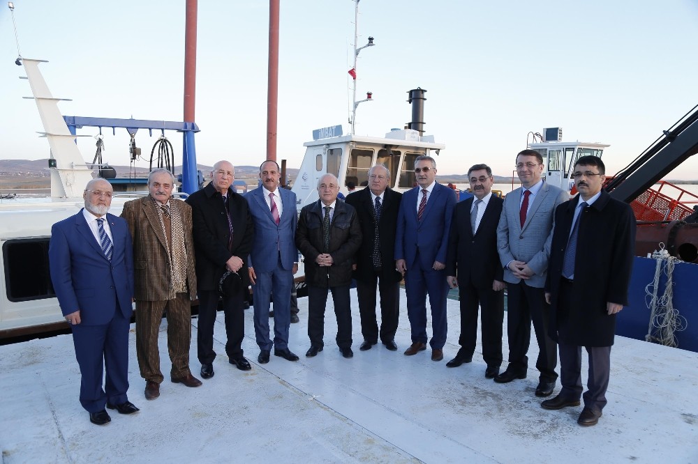 Mogan Gölü’nde tekne turu
