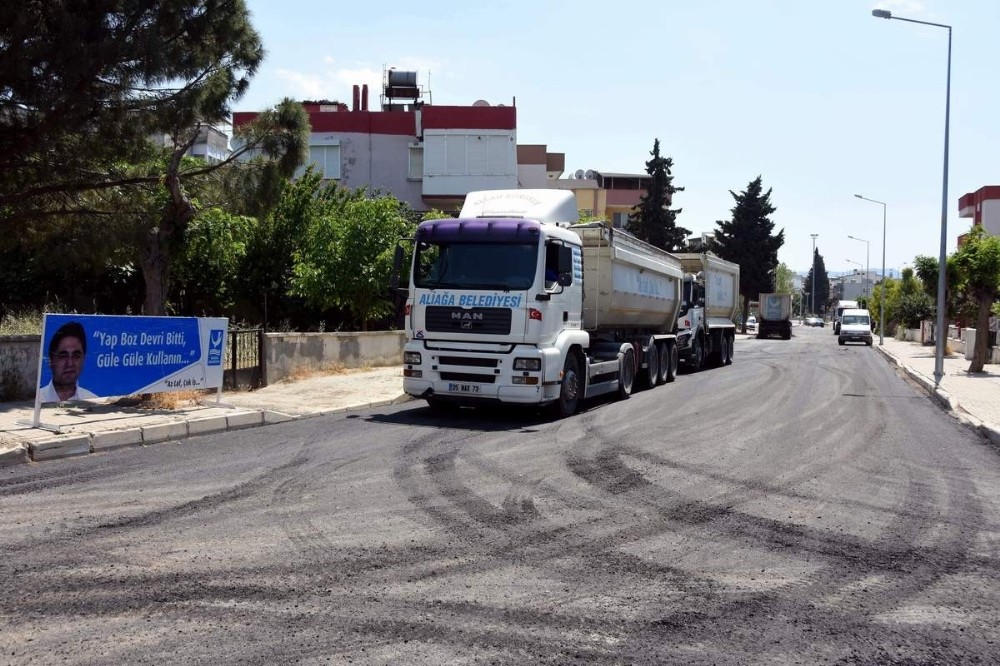 Aliağa’da dev asfalt hamlesi sürüyor
