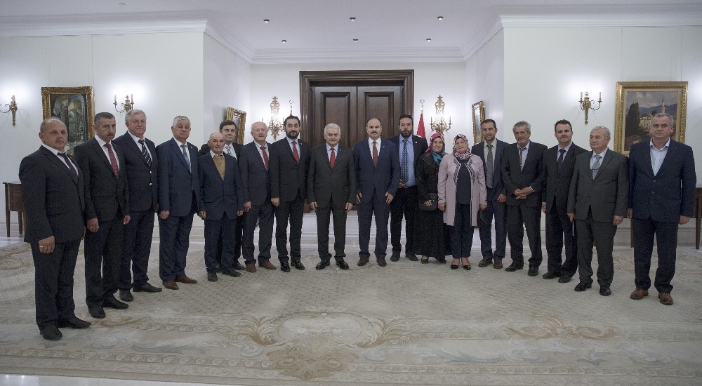 Başbakan Yıldırım, Çatalca ve Silivri’den gelen köy muhtarlarını kabul etti