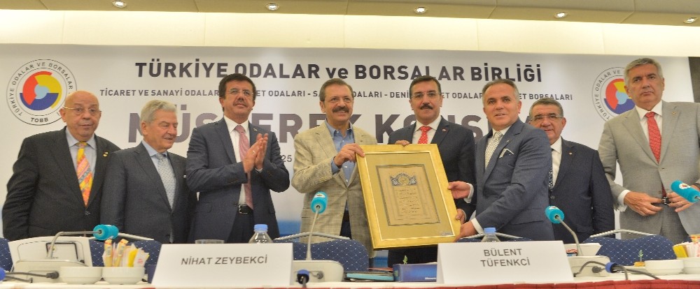 Bakan Tüfenkci, iş dünyasını FETÖ’ye karşı uyanık olmaya çağırdı