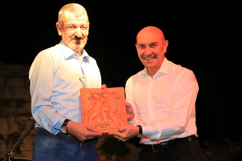 Gaziemir Belediyesine ’Sanat’ ödülü
