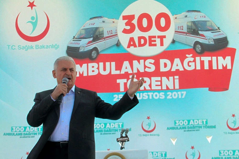 Başbakan Yıldırım 300 ambulansın dağıtım törenine katıldı