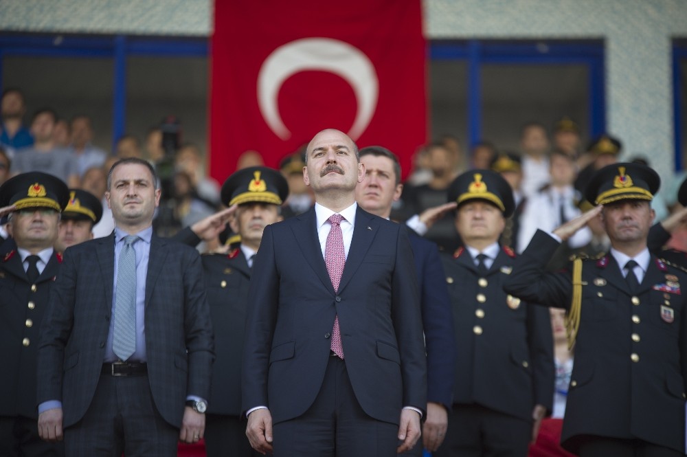İçişleri Bakanı Soylu mezuniyet törenine katıldı