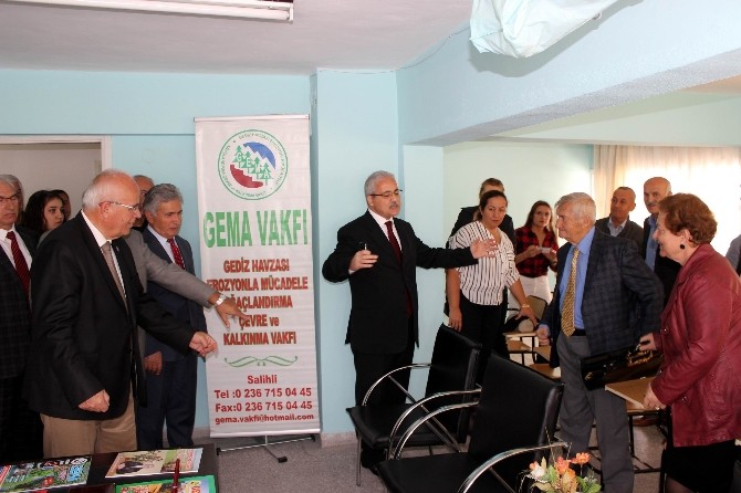 Vali Güvençer’den Salihli turu
