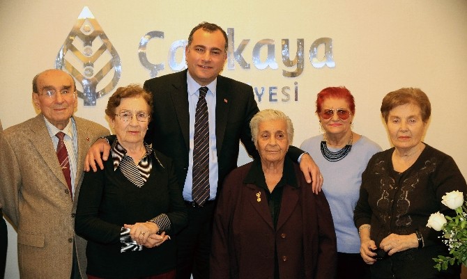 Cumhuriyetin öğretmenlerinden Taşdelen’e teşekkür