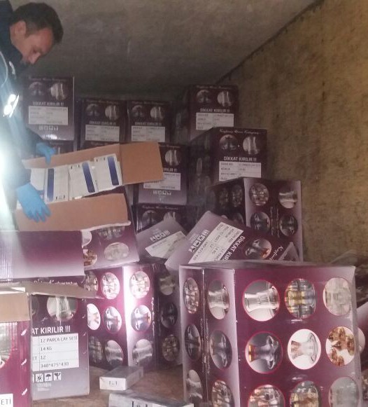 196 bin liralık kaçak sigara ele geçirildi
