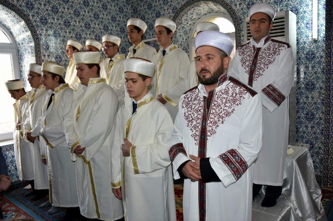 Genç hafızlar için merasim
