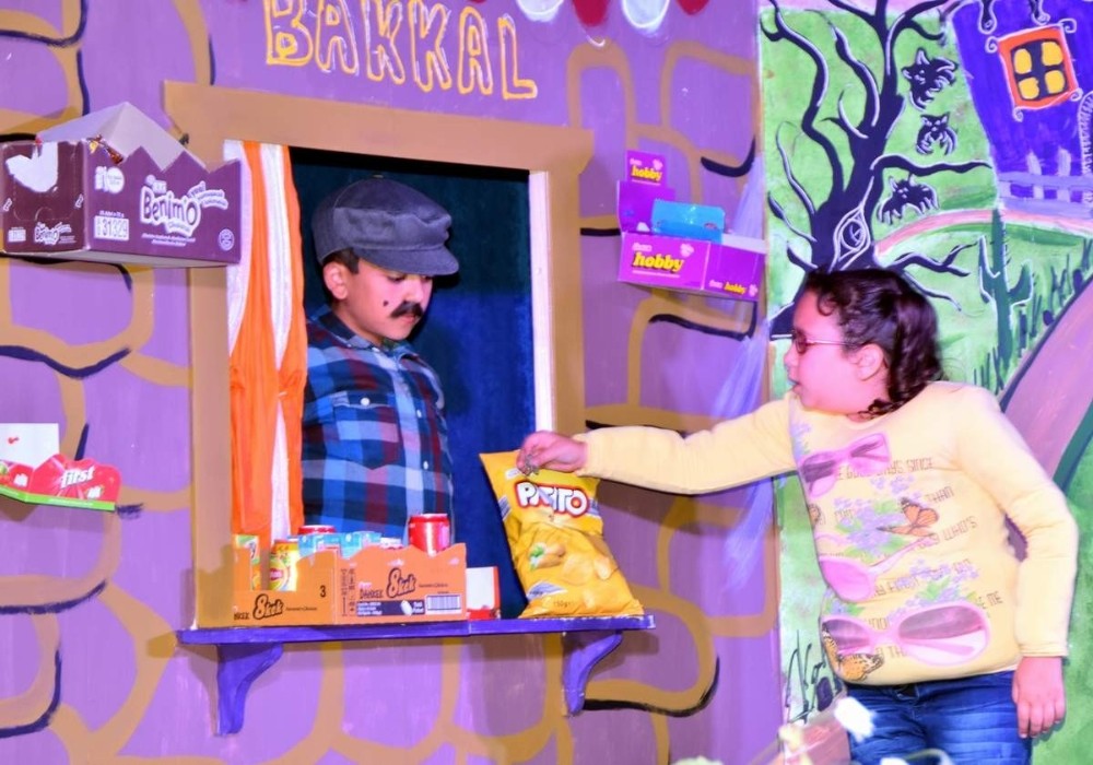 Abur Cubur Mahallesi, miniklerle buluştu