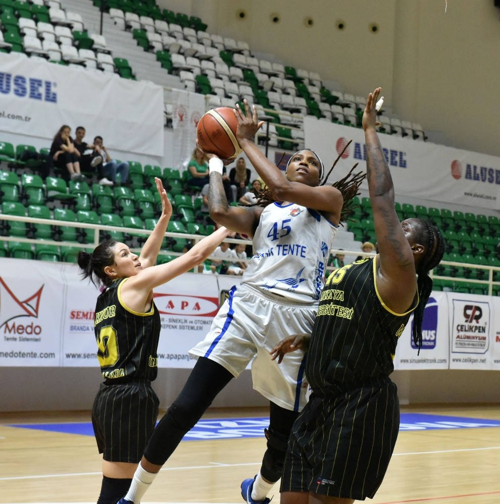 Bornova Becker Spor’dan 15 sayı fark