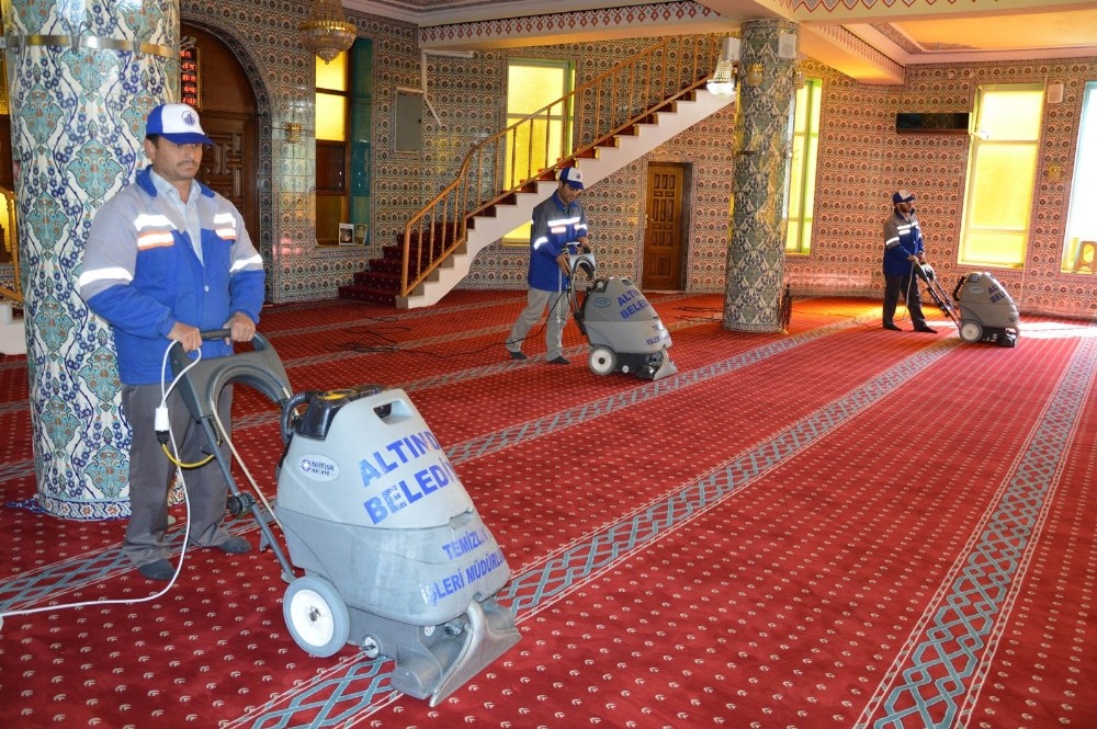 Altındağ’ın camileri Ramazan’a hazır