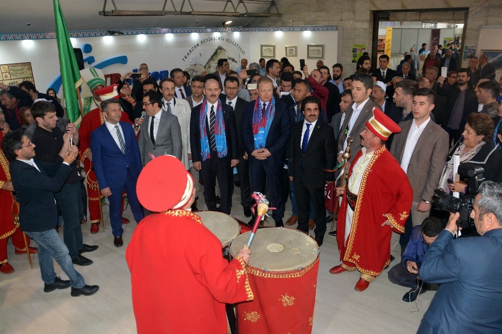 Bakan Soylu’ya Trabzon Günleri’nde sevgi seli