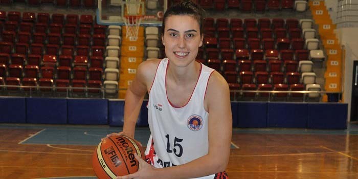 Bornova Beckerspor’dan 2 imza daha