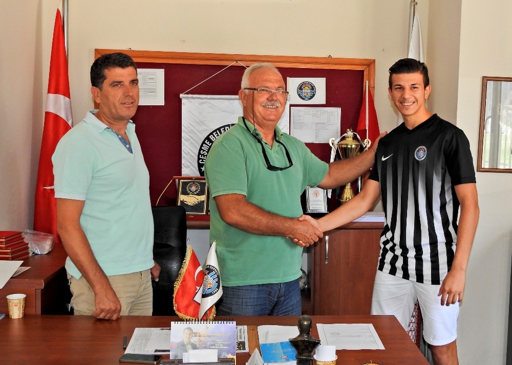 Çeşme Belediyespor yeni sezonda kadrosunu güçlendiriyor