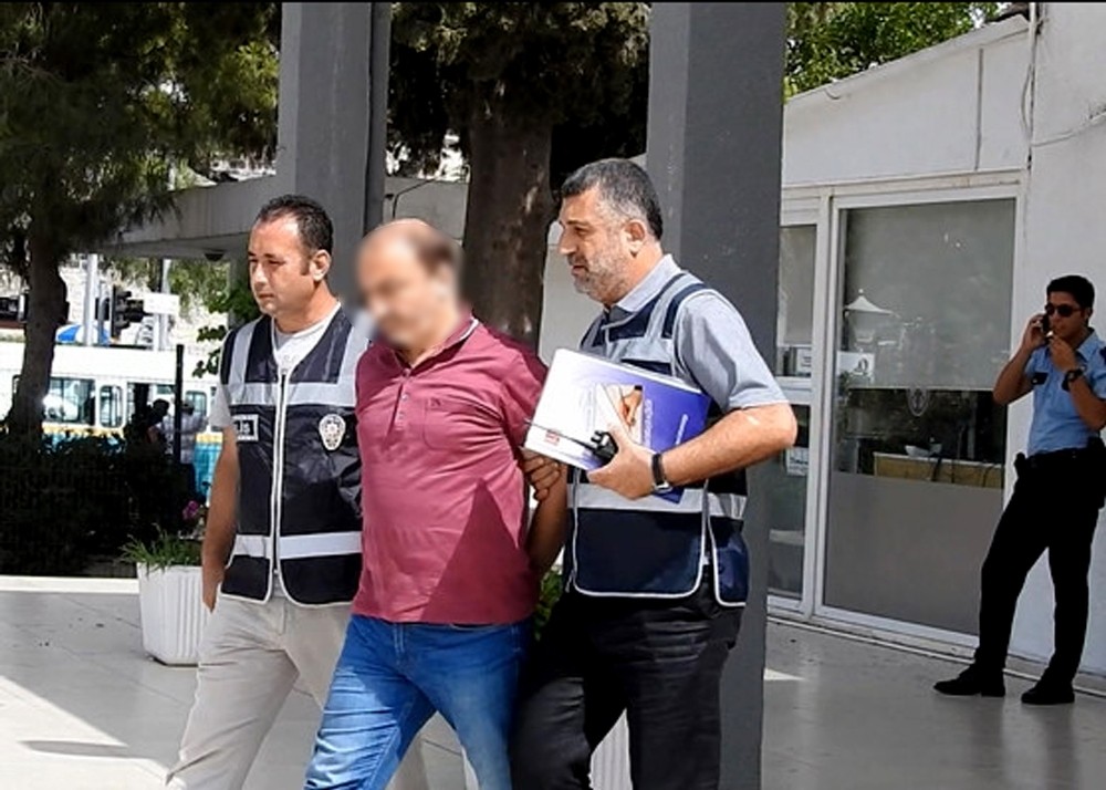 Çeşme’de 6 FETÖ/PDY zanlısı yakalandı