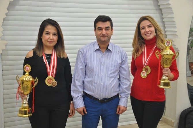 Ödemişli iki bayan kuaför Türkiye’yi yurt dışında temsil edecek