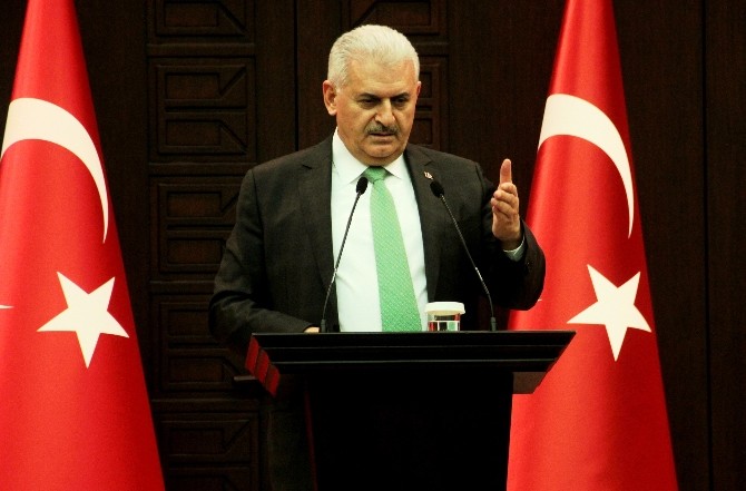 Başbakan Yıldırım’dan yeni anayasa konusunda CHP ve HDP’ye sert eleştiri