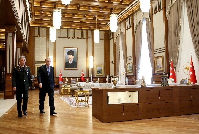 Cumhurbaşkanı Erdoğan Orgeneral Akar’ı kabul etti